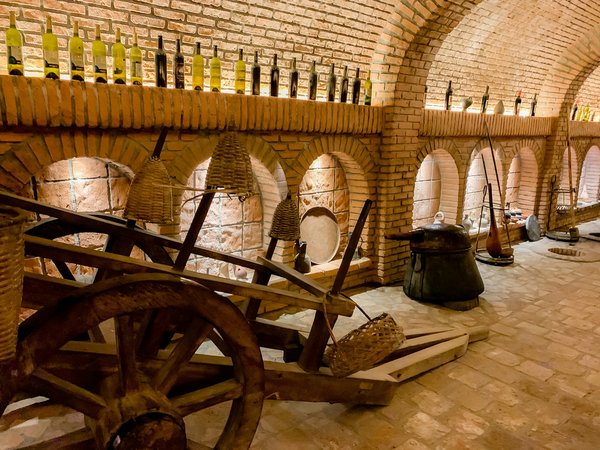 Which UK museums offer virtual reality experiences of the Industrial Revolution?